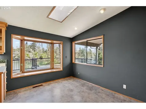16091 S Clackamas River Drive Oregon City OR 97045