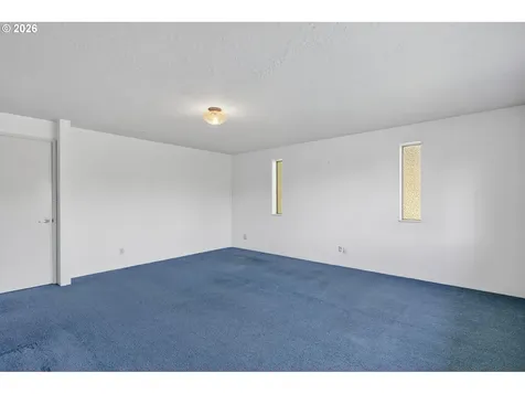 16091 S Clackamas River Drive Oregon City OR 97045
