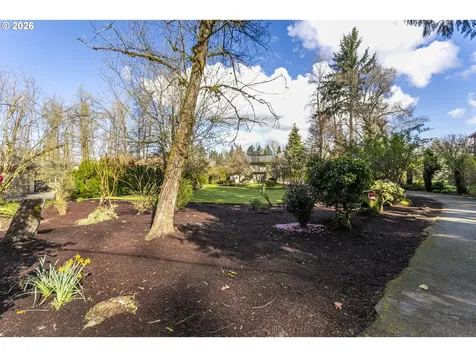 16091 S Clackamas River Drive Oregon City OR 97045
