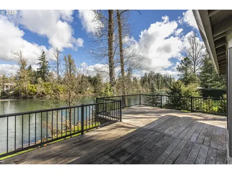 16091 S Clackamas River Drive Oregon City OR 97045