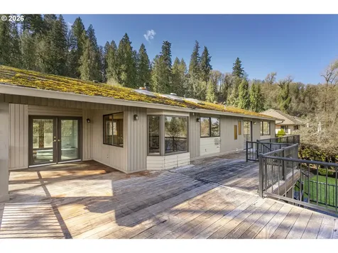 16091 S Clackamas River Drive Oregon City OR 97045
