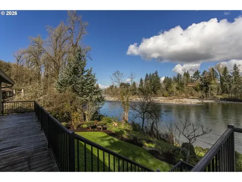 16091 S Clackamas River Drive Oregon City OR 97045