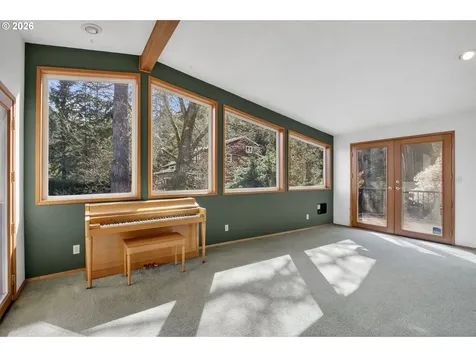16091 S Clackamas River Drive Oregon City OR 97045
