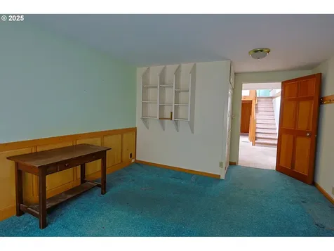 1091 Clark Street North Bend OR 97459