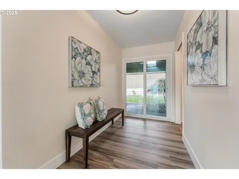 5901 SE Snowberry Court Hillsboro OR 97123