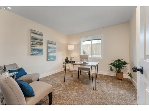 5901 SE Snowberry Court Hillsboro OR 97123