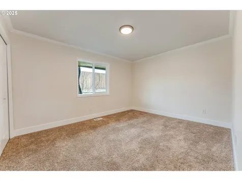 5901 SE Snowberry Court Hillsboro OR 97123