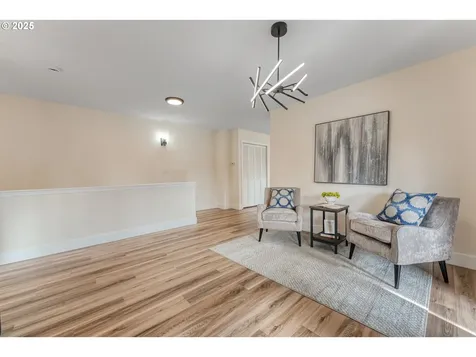 5901 SE Snowberry Court Hillsboro OR 97123