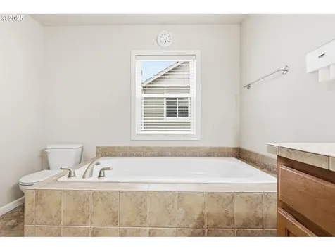 8013 NE 35th Avenue Vancouver WA 98665