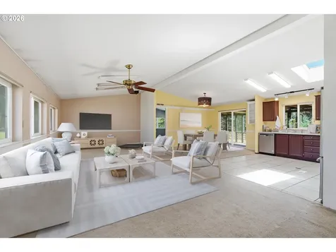 814 SE 357th Avenue Washougal WA 98671