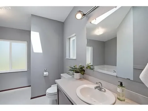 814 SE 357th Avenue Washougal WA 98671