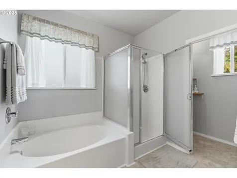 158 SW 105th Terrace Portland OR 97225