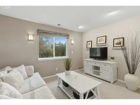 158 SW 105th Terrace Portland OR 97225