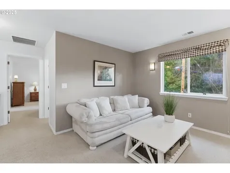 158 SW 105th Terrace Portland OR 97225