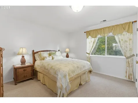 158 SW 105th Terrace Portland OR 97225