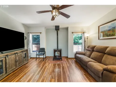32481 Doolittle Road Cottage Grove OR 97424