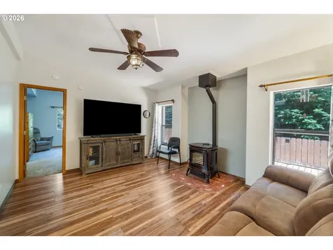 32481 Doolittle Road Cottage Grove OR 97424
