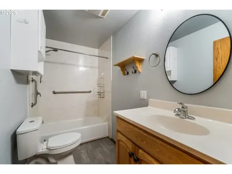 32481 Doolittle Road Cottage Grove OR 97424