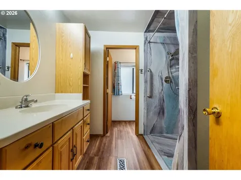 32481 Doolittle Road Cottage Grove OR 97424