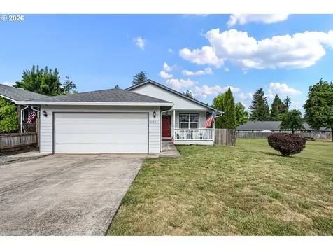 1911 S 8th Street Cottage Grove OR 97424