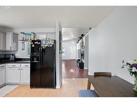 1911 S 8th Street Cottage Grove OR 97424