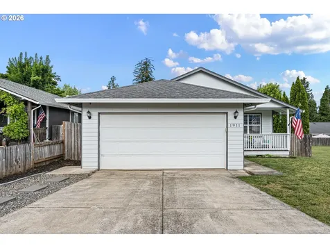 1911 S 8th Street Cottage Grove OR 97424
