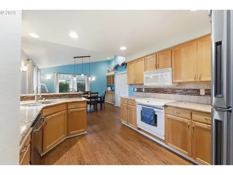 18120 SE 17th Street Vancouver WA 98683