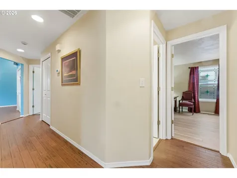18120 SE 17th Street Vancouver WA 98683