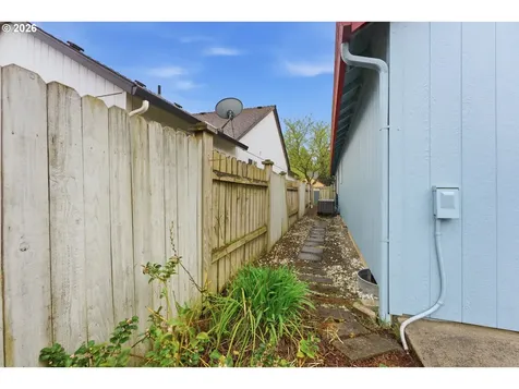 18120 SE 17th Street Vancouver WA 98683