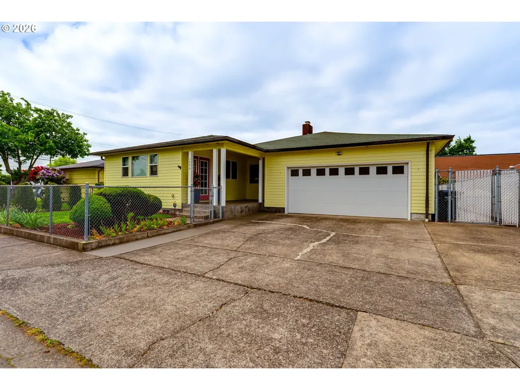 1406 Carter Lane Springfield OR 97477
