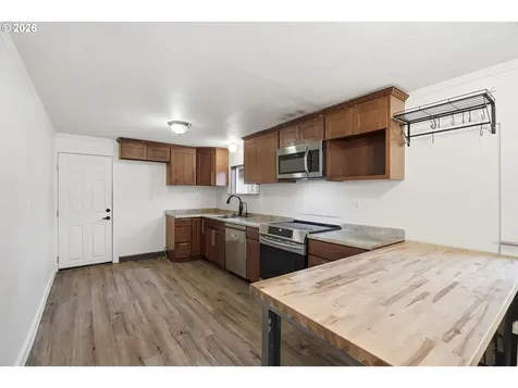 11320 NE Morris Street Portland OR 97220