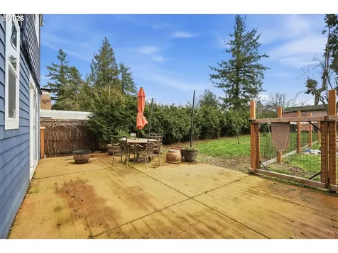 11320 NE Morris Street Portland OR 97220