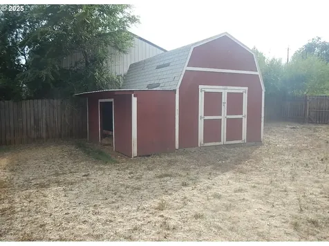 265 N 14th Avenue Elgin OR 97827