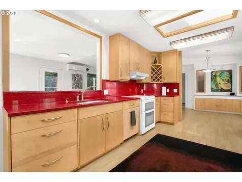 269 N Lamonti Drive Otis OR 97368