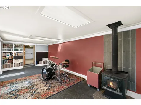 269 N Lamonti Drive Otis OR 97368