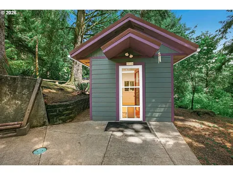 269 N Lamonti Drive Otis OR 97368