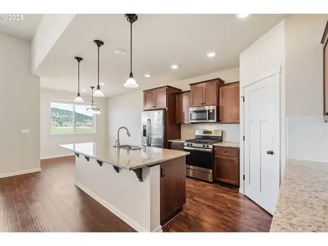 19122 NE 29th Drive Vancouver WA 98684