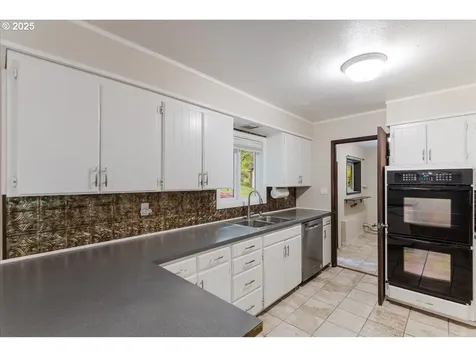 5713 Lewis River Road Ariel WA 98603