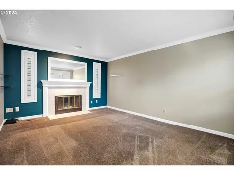 6527 Se Woodstock Boulevard Portland OR 97206