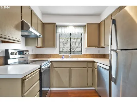 6527 Se Woodstock Boulevard Portland OR 97206