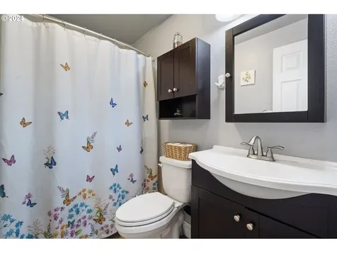 12909 NE 44th Street Vancouver WA 98682
