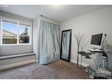 12909 NE 44th Street Vancouver WA 98682