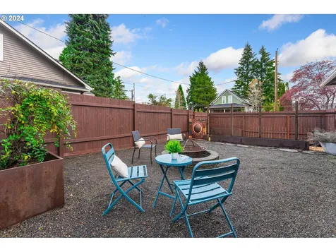 7819 N Mckenna Avenue Portland OR 97203