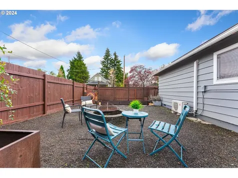 7819 N Mckenna Avenue Portland OR 97203
