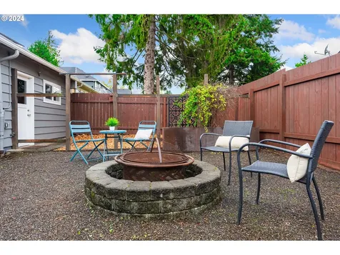 7819 N Mckenna Avenue Portland OR 97203
