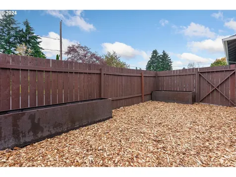 7819 N Mckenna Avenue Portland OR 97203