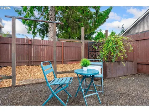 7819 N Mckenna Avenue Portland OR 97203