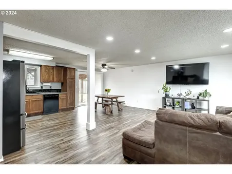 1403 Madrona Lane Forest Grove OR 97116