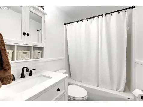 1403 Madrona Lane Forest Grove OR 97116