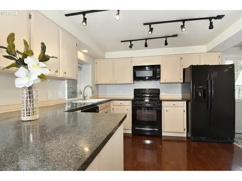 13187 Sw 64th Avenue Portland OR 97219
